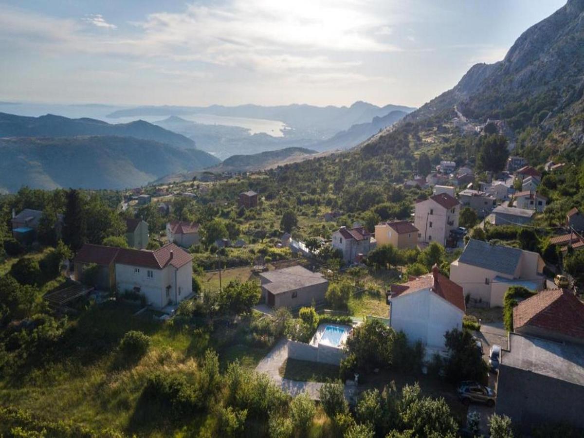 Holiday Home Mons Aureus Gornje Sitno Dış mekan fotoğraf