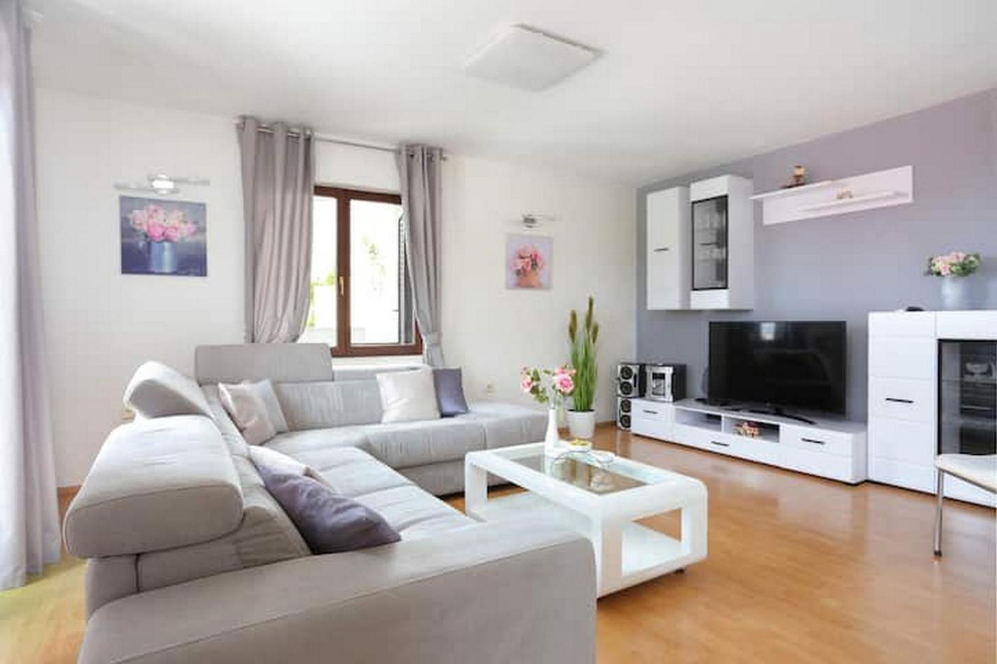 Holiday Home Mons Aureus Gornje Sitno Dış mekan fotoğraf