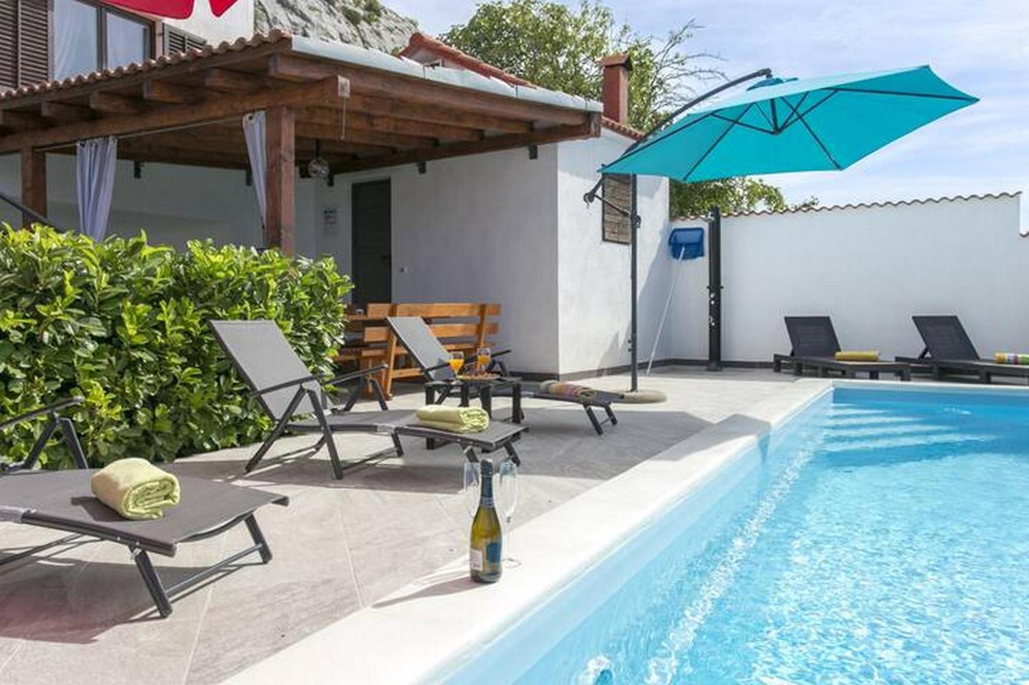 Holiday Home Mons Aureus Gornje Sitno Dış mekan fotoğraf