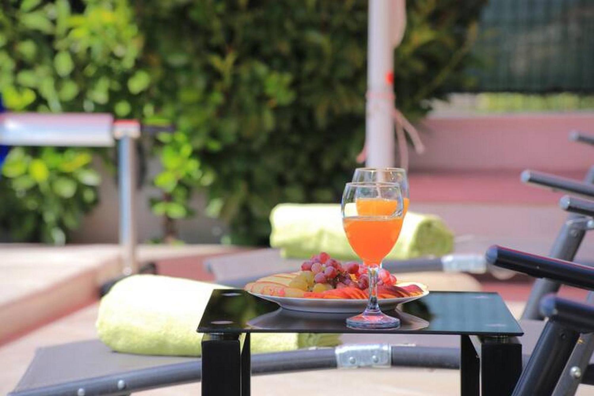 Holiday Home Mons Aureus Gornje Sitno Dış mekan fotoğraf