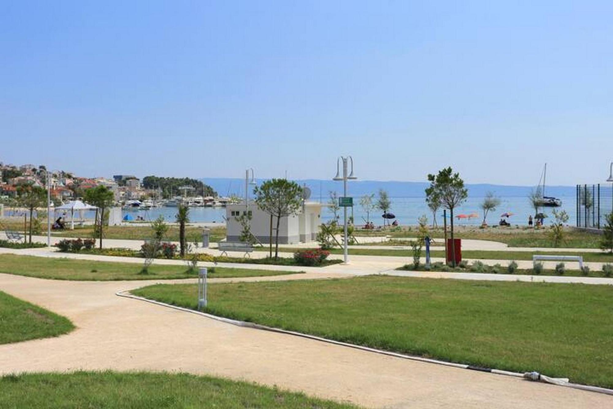 Holiday Home Mons Aureus Gornje Sitno Dış mekan fotoğraf